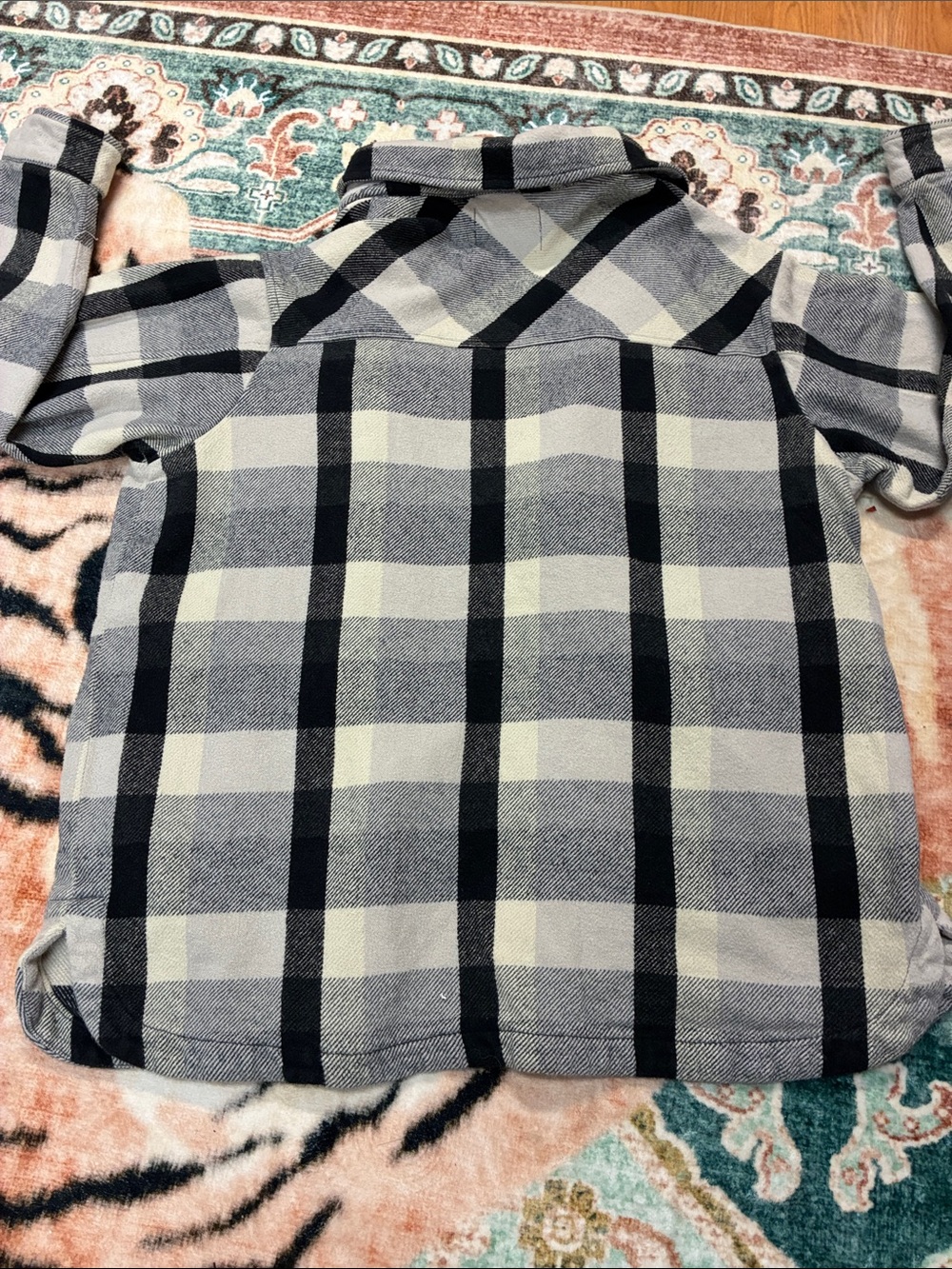 Lucky Brand Black & Cream Plaid Button-Front Shirt/Jacket “THE SHACKET” - Sz Med - Picture 6 of 6